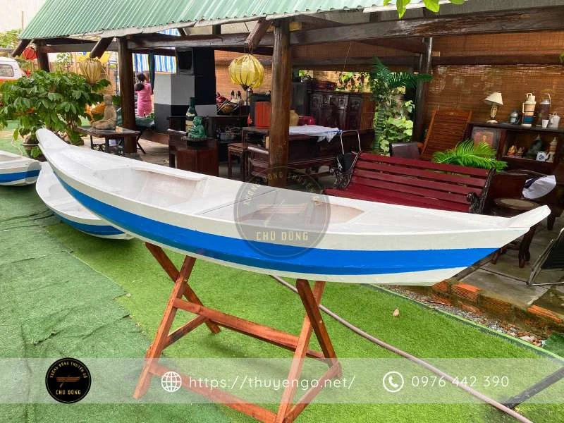 Thuyền gỗ sơn trắng Thuyền gỗ sơn trắng